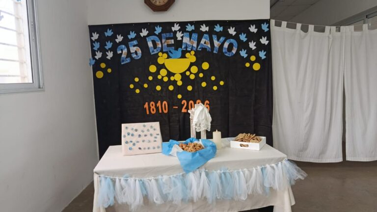 Acto conmemorativo por el 25 de Mayo en la Unidad 52