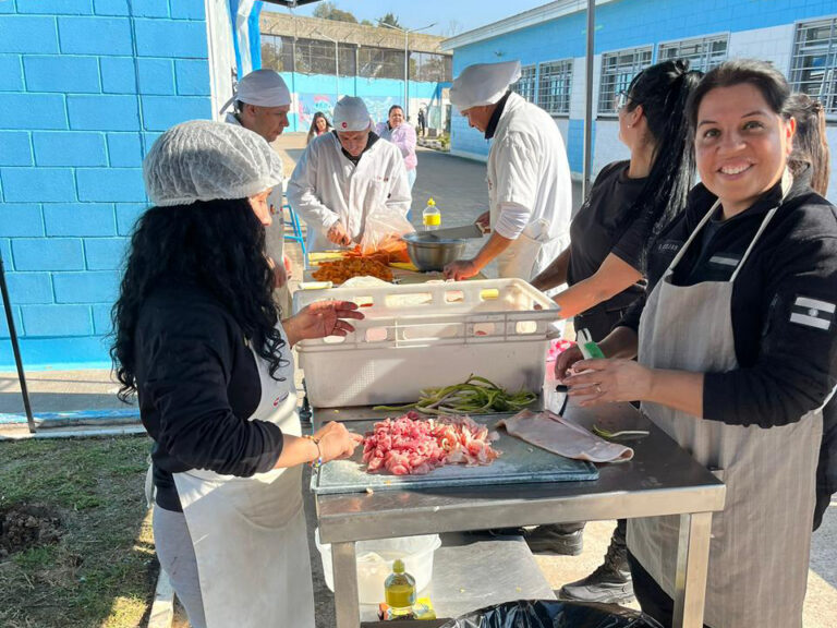 Se realizó una competencia gastronómica en la Unidad 46 San Martín