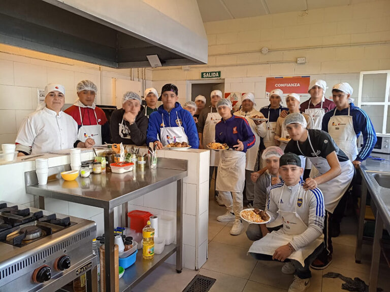 Inició el curso de Cocinero Profesional en la Unidad 54 de Florencio Varela