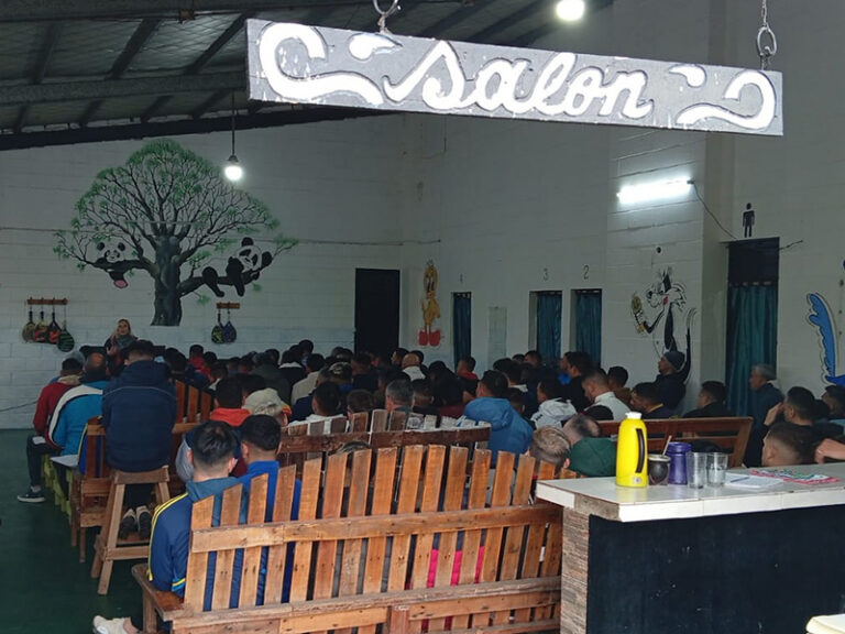 Exitoso taller de psicología y autocuidado emocional en Florencio Varela