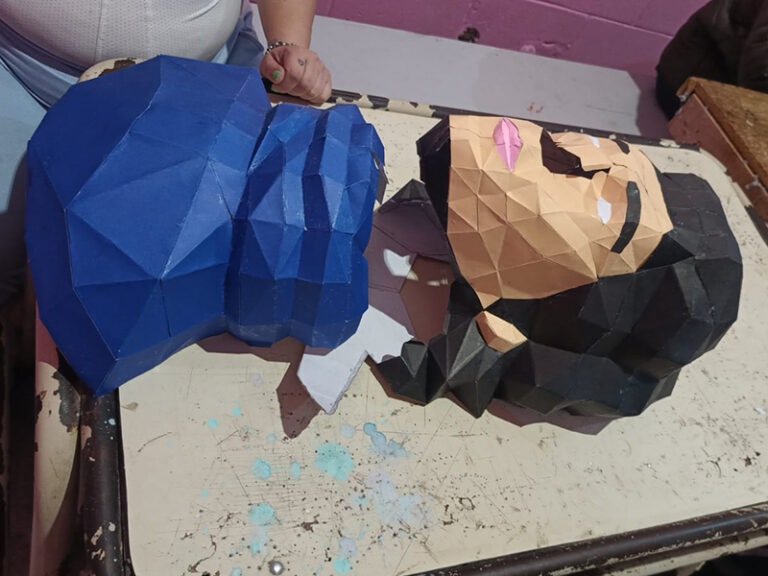 Impulsan la expresión y la inclusión a través de un taller de escultura para internas de la Unidad 54