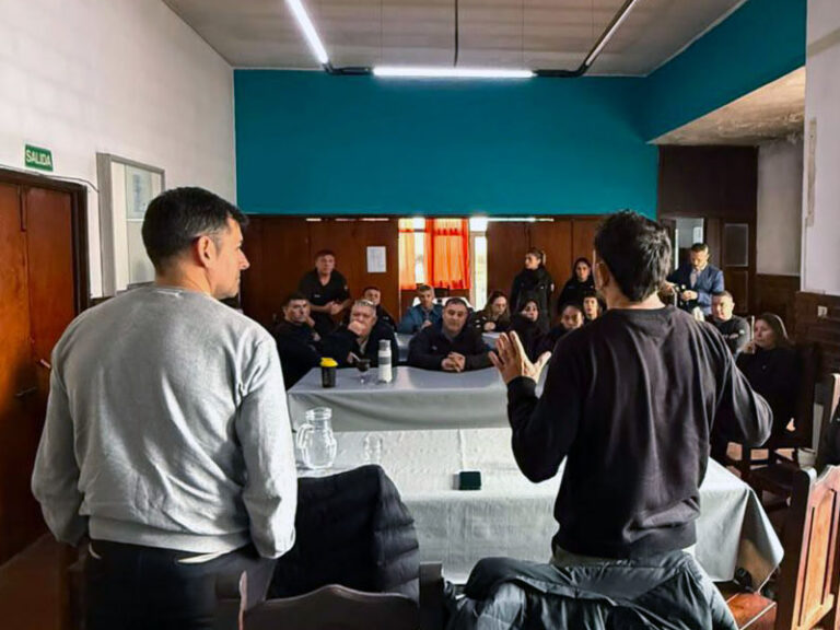 ANSES brindó una jornada de asesoramiento al personal de la Unidad 13