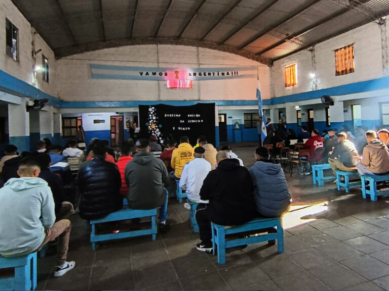 Estudiantes de la Unidad 3 se sumaron a las actividades por el Día de la Bandera