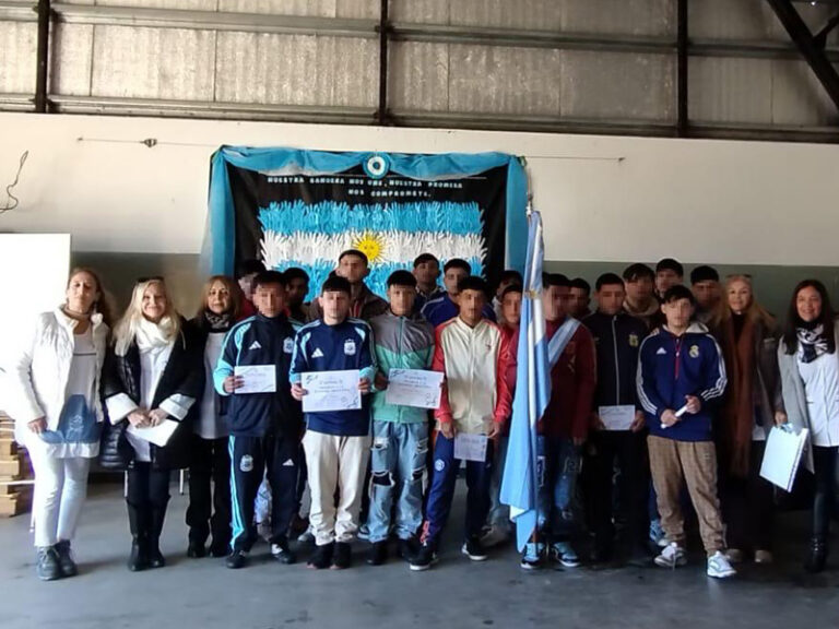 Unidades de Campana Homenajearon al creador de la Bandera