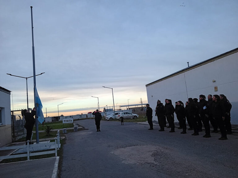La Unidad 54 reafirmó su compromiso patrio en el Día de la Bandera