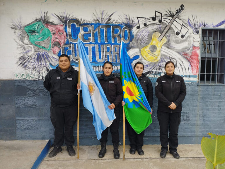 La Unidad 23 realizó el recambio de Banderas Nacionales y Provinciales