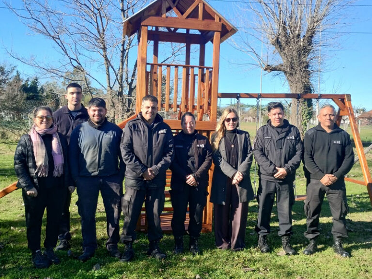 En la Unidad 17 Urdampilleta fabricaron juegos para un hogar de niños, niñas y adolescentes