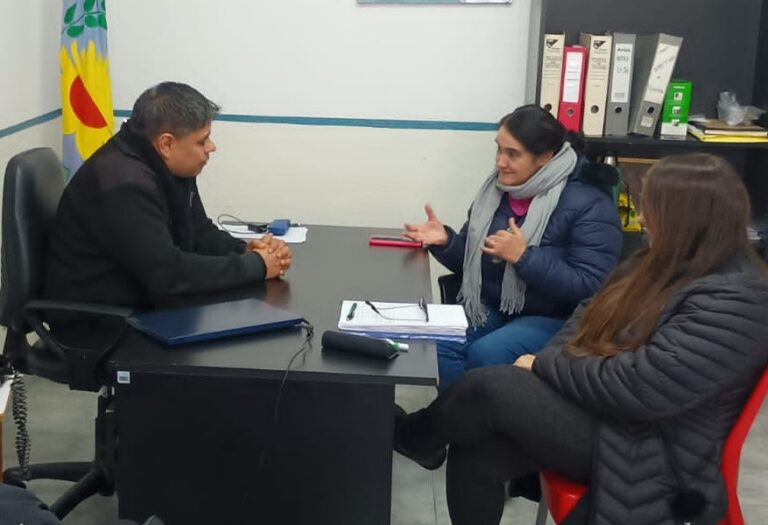 El director de la Unidad 36 se reunió con los directivos del CENS N°452