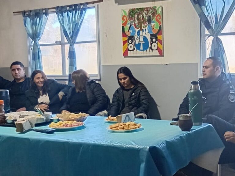 Reunión de trabajo con jefes de sección y oficinas