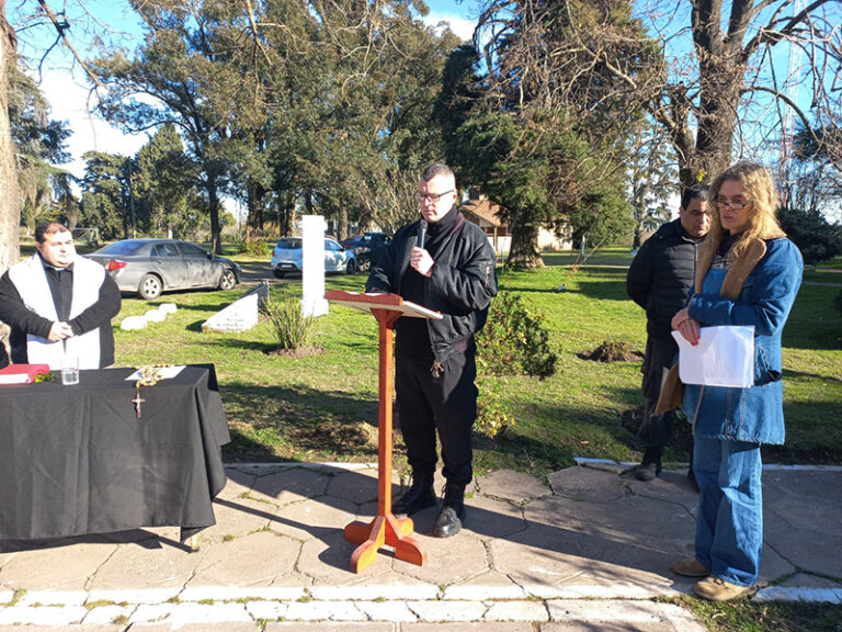 Homenaje a Veteranos de Malvinas en la Unidad 11