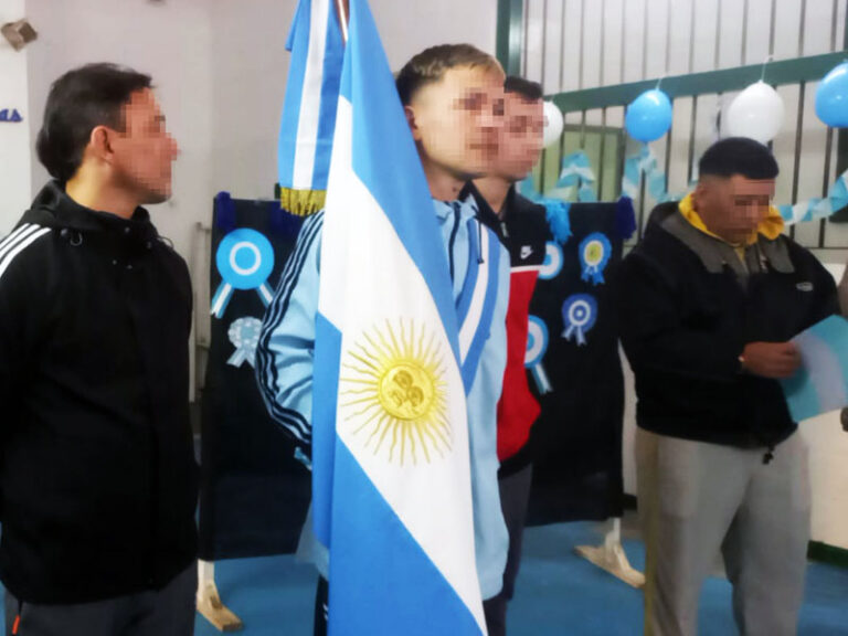 Acto por el Día de la Independencia en la Alcaidía Penitenciaria Junín