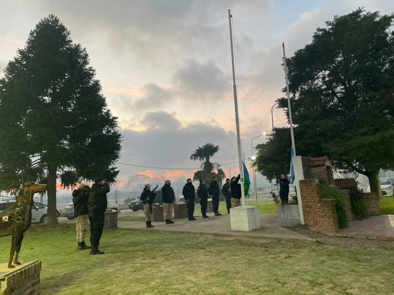 Ceremonia en homenaje al Día de la Independencia en Florencio Varela