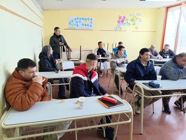Jornada de Salud Bucal en la Unidad 13