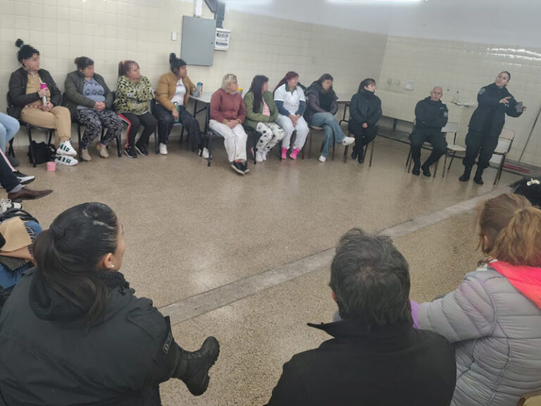 El Equipo de Intervención Psicosocial del SPB y el Patronato de Liberados articulan acciones estratégicas para la reinserción social