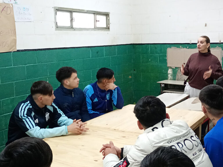 Nueva capacitación socioeducativa para jóvenes de la Unidad 54