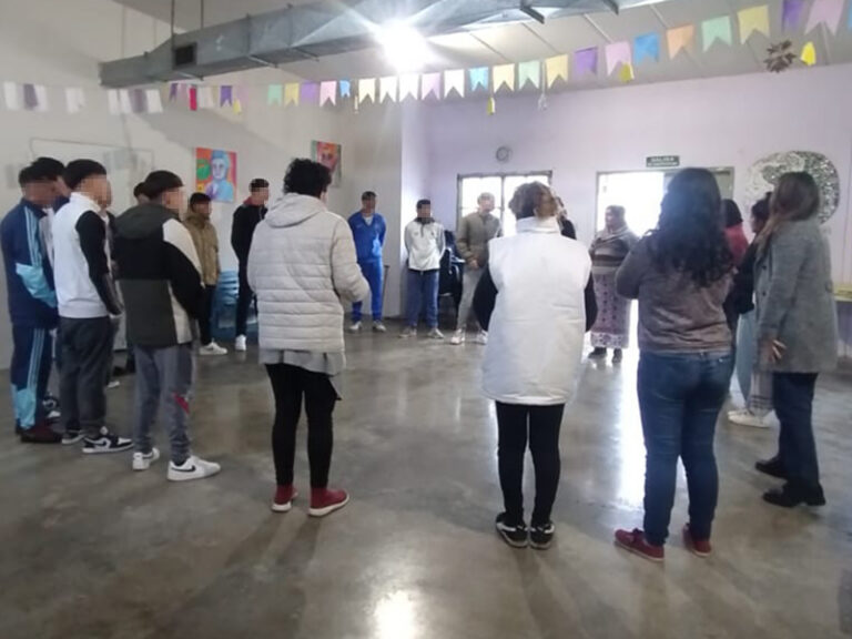 Muestra de teatro e integración tratamental en la Unidad 45