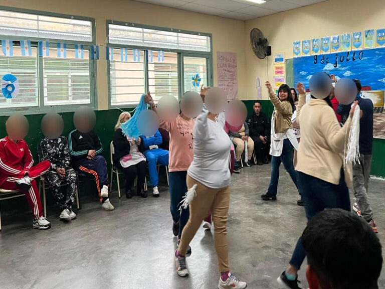 Con un baile tradicional, alumnos de la EEPA N° 751 conmemoraron el Día de la Independencia