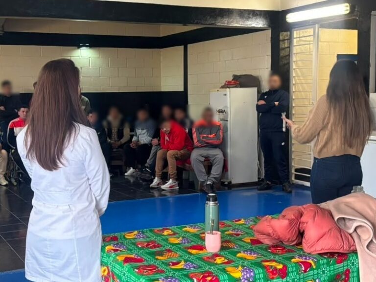Charla de concientización sobre la «prevención del suicidio»