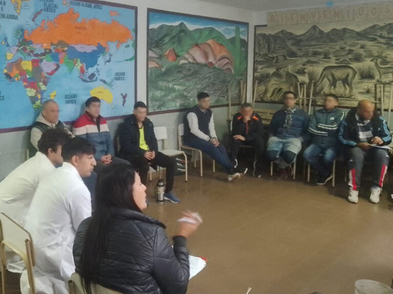 Comenzó un taller sobre resiliencia y proyectos de vida en la Unidad 9