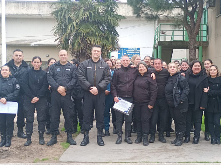 Emotivo retiro de un Suboficial Mayor en la Unidad 50