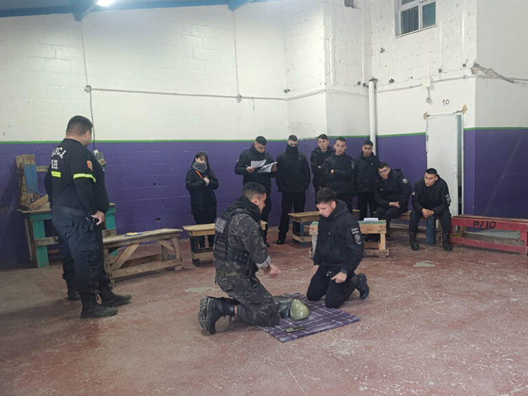 Se realizó una academia de capacitación en seguridad preventiva en la Unidad 31
