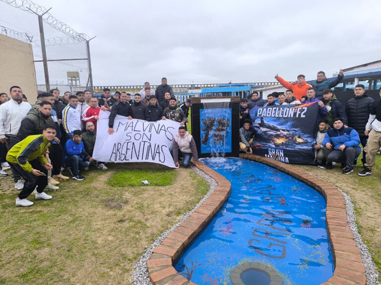 La Unidad 24 inauguró una fuente de agua en homenaje a los Veteranos de Malvinas