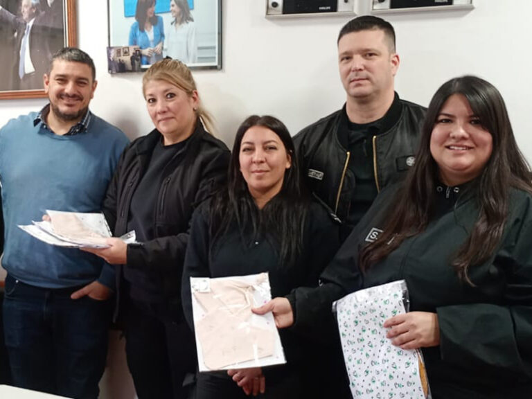En la cárcel de mujeres de Batán confeccionaron 88 kits de ajuares para el Hospital Materno Infantil de Mar del Plata