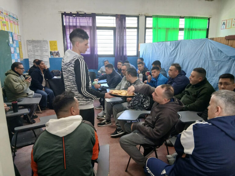 La Unidad 31 de Varela entregó certificados del taller literario “Cuentos que Abrazan”