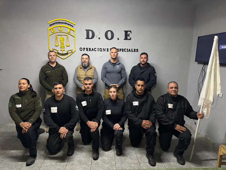 Capacitación sobre prevención del suicidio destinada a cursantes del NECE