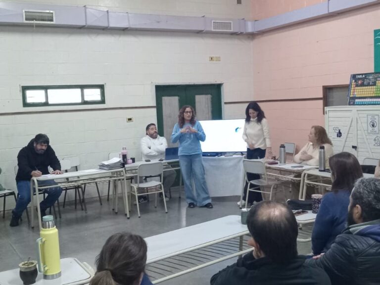 Jornada institucional para docentes del CENS 455 en la Alcaidía Penitenciaria Junín
