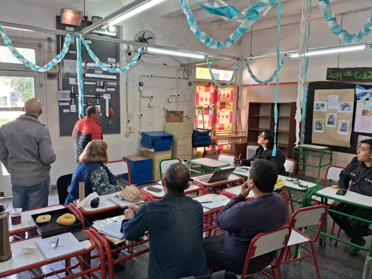Unidad 11: Se realizó una Mesa Educativa Intersectorial