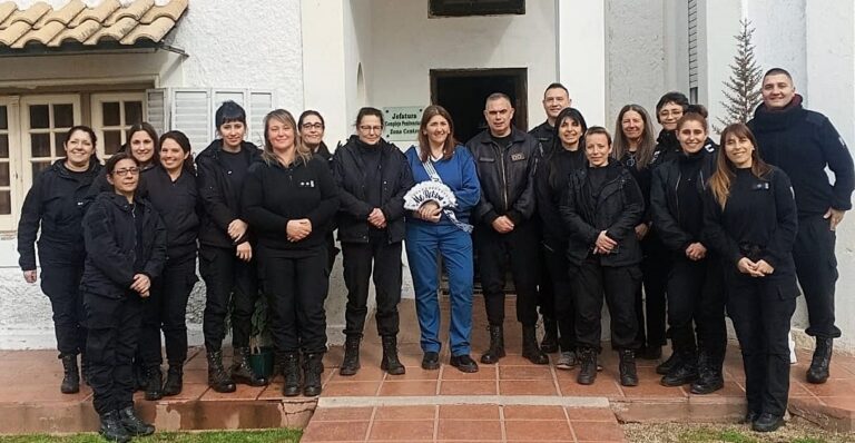 Una vida de entrega y calidez: Natalia Bravo se despide de la institución rodeada de afecto