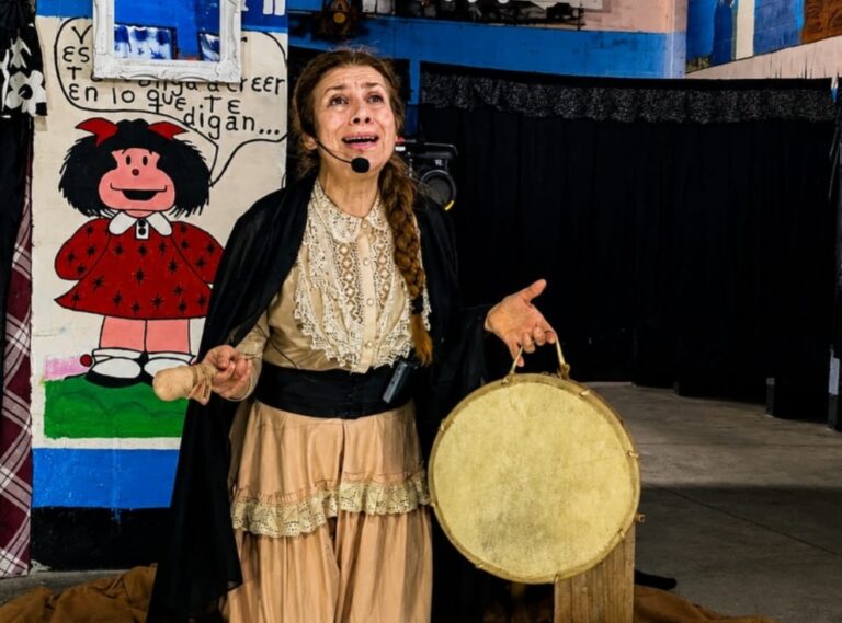 Teatro e historia: “Manuela de furia y fuego, una heroína de 1806” se presentó en la Unidad 24