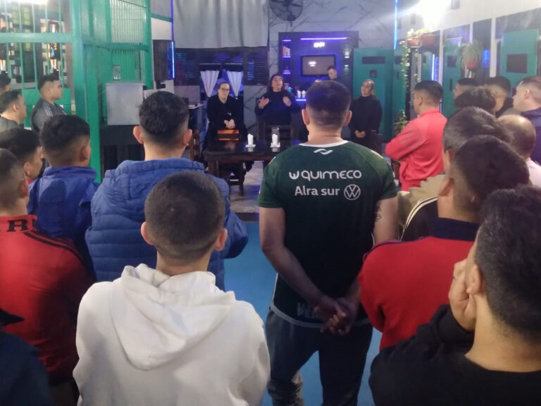 Mesa de diálogo sobre trámites de Contaduría en la Alcaidía Penitenciaria Junín