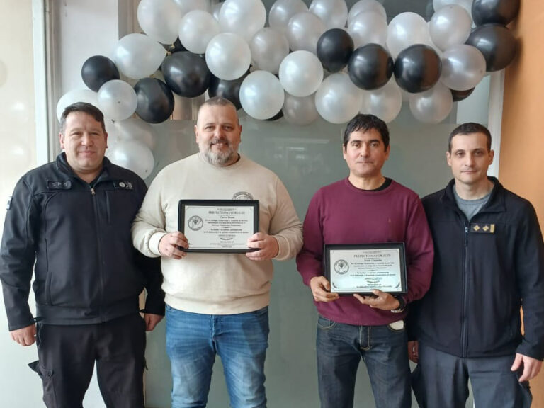 Emotivo retiro de dos oficiales de la Alcaidía Departamental Lomas de Zamora I