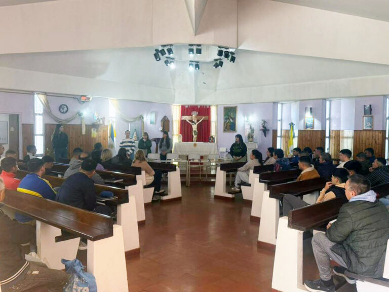Jornada de lectura y escritura en la Unidad 13