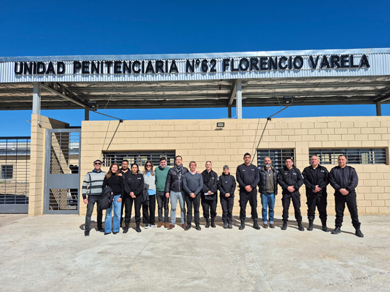 Encuentro de trabajo entre personal de Gerenciamiento Asistencial y Tratamental y autoridades y agentes de la Unidad 62