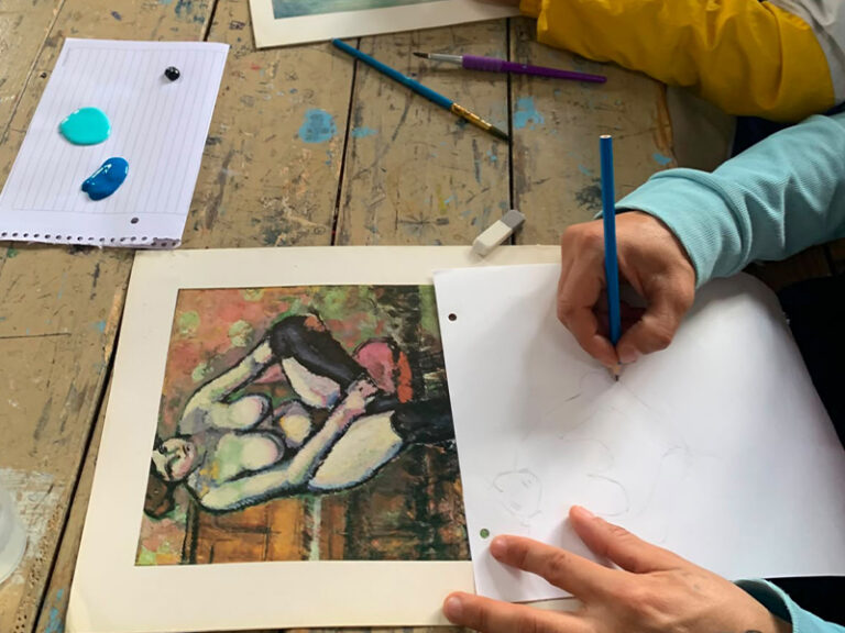 Espacio de artes visuales en la Unidad 41
