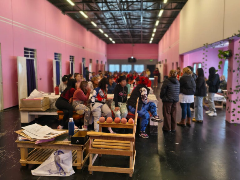 Concientización y prevención: se realizó un taller sobre cáncer de mama en la Unidad 60