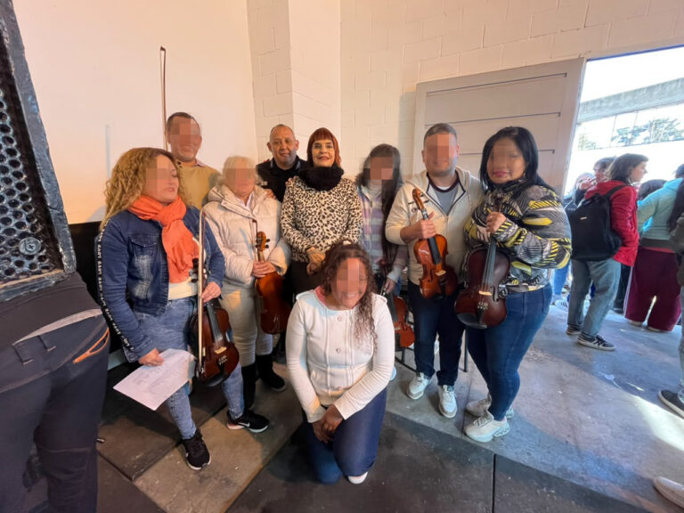 U47: encuentro cultural e inauguración de espacios de inclusión con la participación de la cantante Fabiana Cantilo