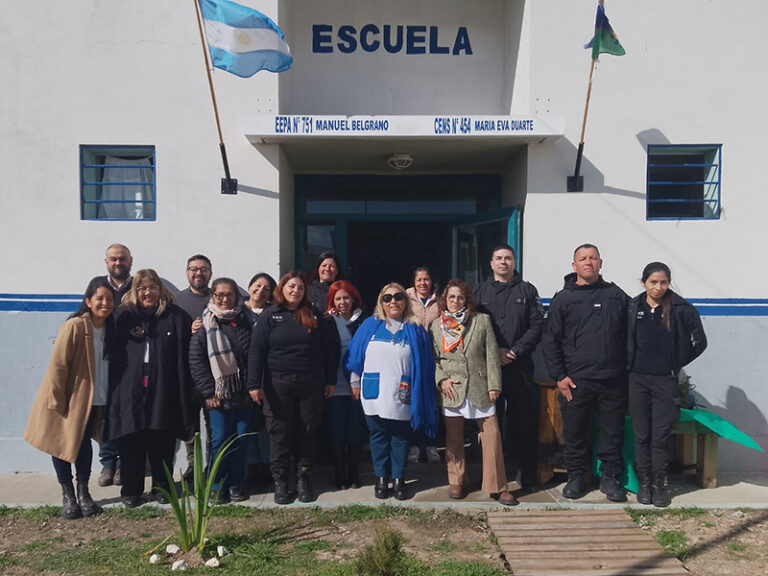 Conmemoración del Día del Maestro en la EEPA Nº 751 de Florencio Varela
