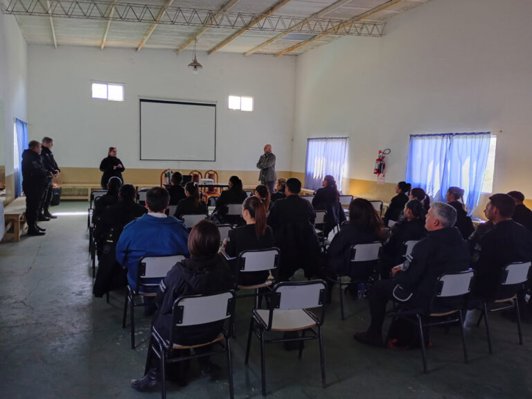 Jornada de Oratoria para agentes penitenciarios