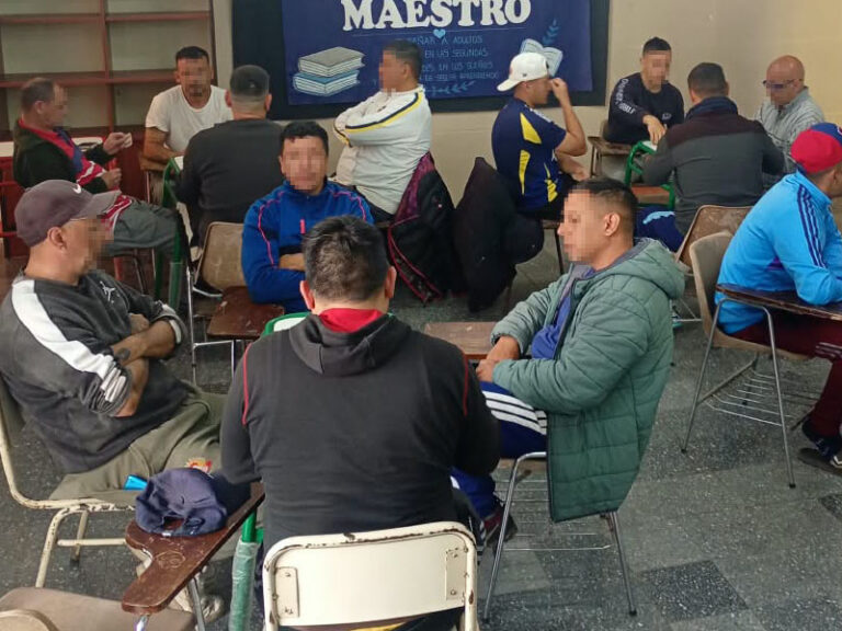 Nuevo Torneo de Ajedrez y Truco en la Unidad 11