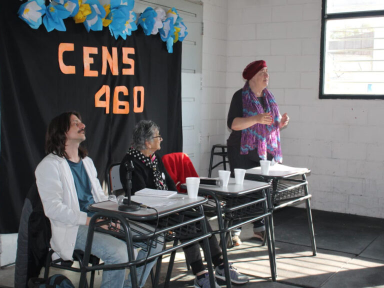 Clase abierta en el CENS Nº 460 de la Unidad 47 San Martín