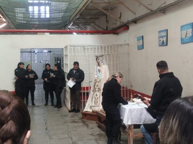 La imagen de Nuestra Señora de las Mercedes ingresó a la Unidad 5