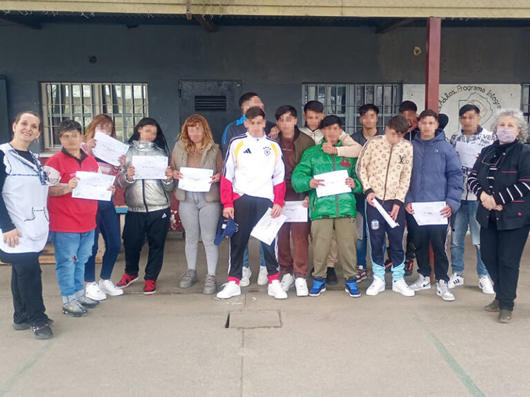 Concluyó con éxito el taller de manejo de la ira para jóvenes adultos en la Unidad 54
