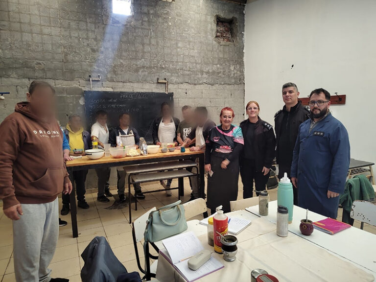 Jornada recreativa por el Día del Estudiante y de la Primavera en la Alcaidía Penitenciaria Batán
