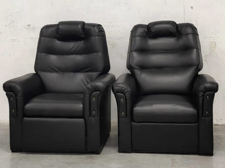 En una cárcel de Sierra Chica repararon sillones y fabricaron bicicleteros para instituciones de la comunidad