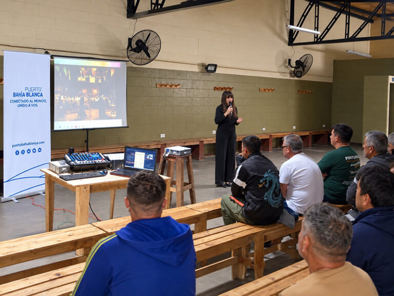 Personas privadas de libertad participaron de un espectáculo educativo sobre la historia del tango