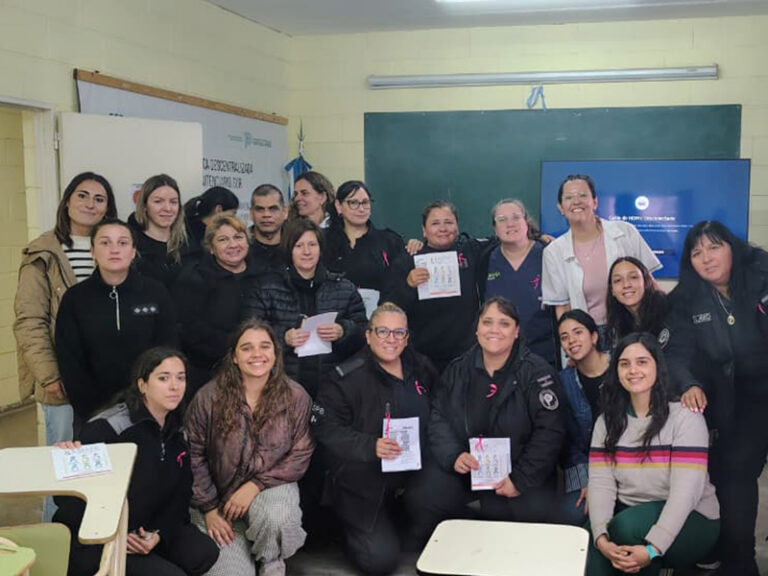 Agentes penitenciarios participaron de una jornada de prevención del cáncer de mama en Bahía Blanca